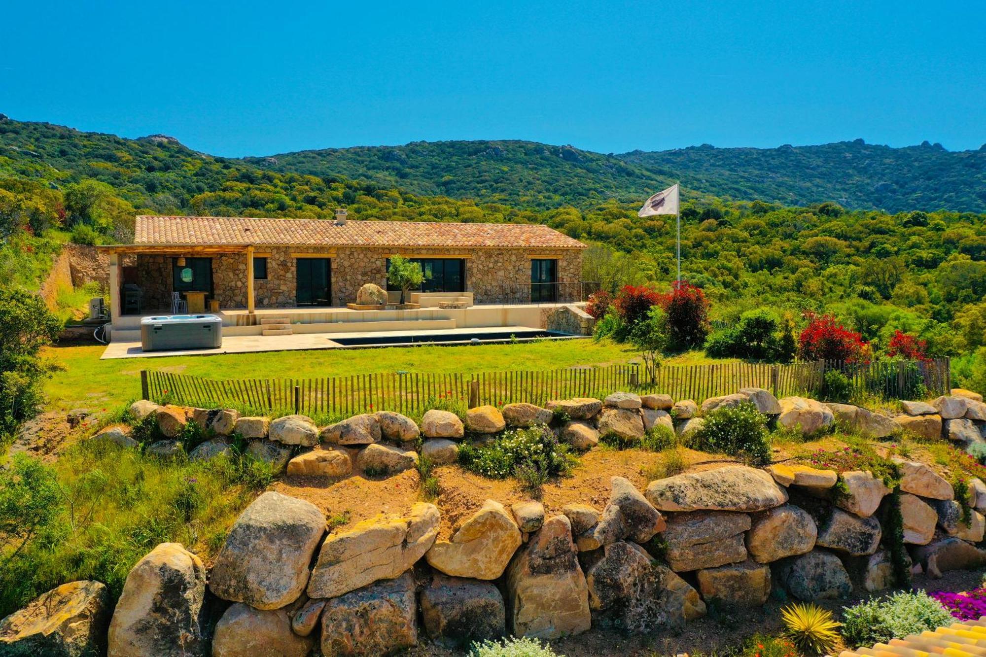 Domaine Aria Di Terra***** Figari (Corsica)