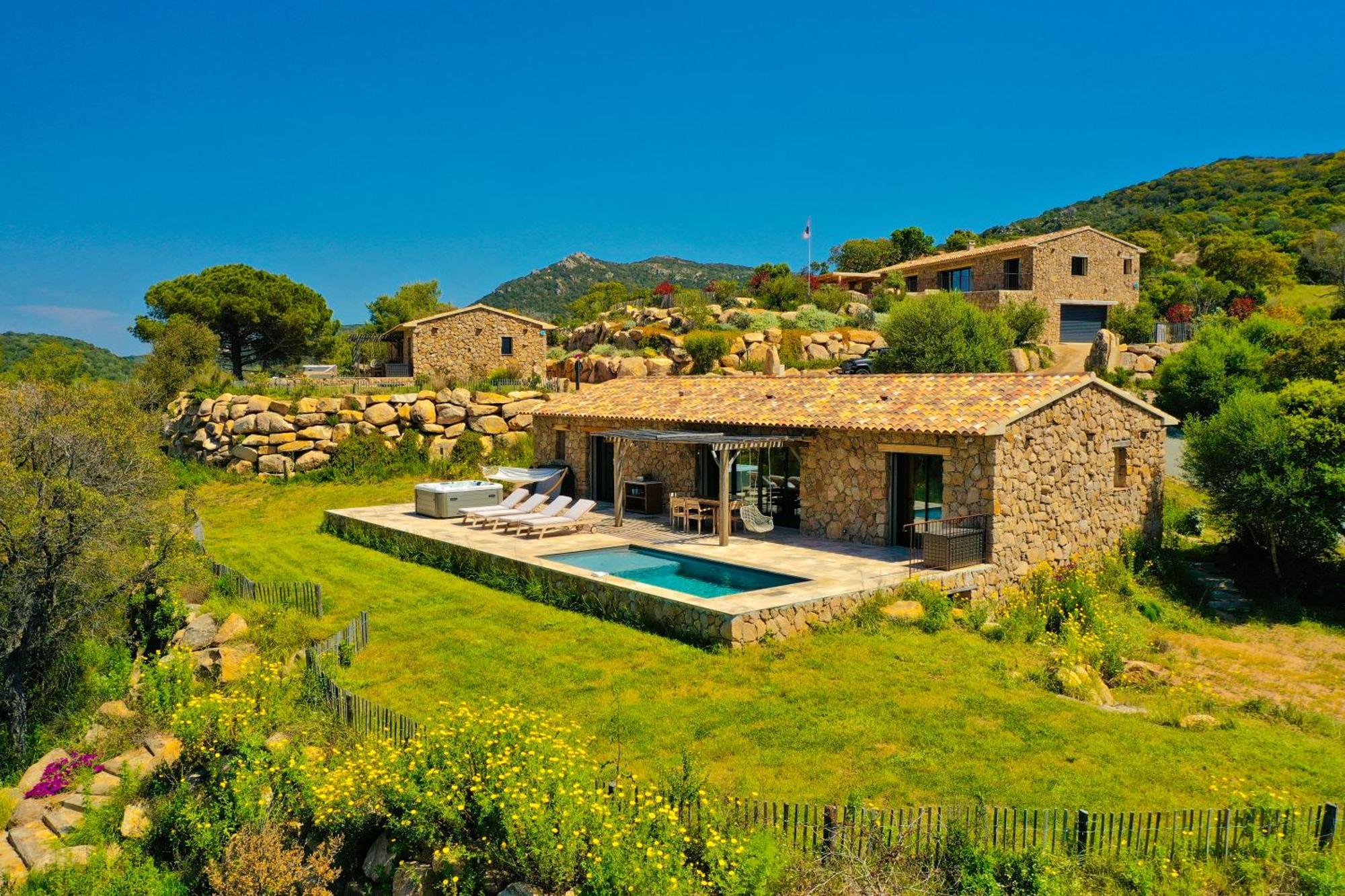 Domaine Aria Di Terra***** *